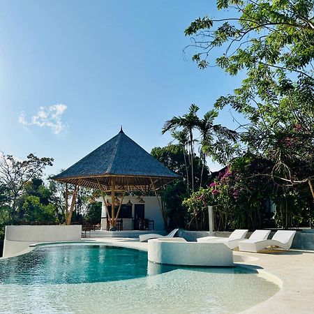 Отель Tregge Surf Camp Uluwatu Экстерьер фото