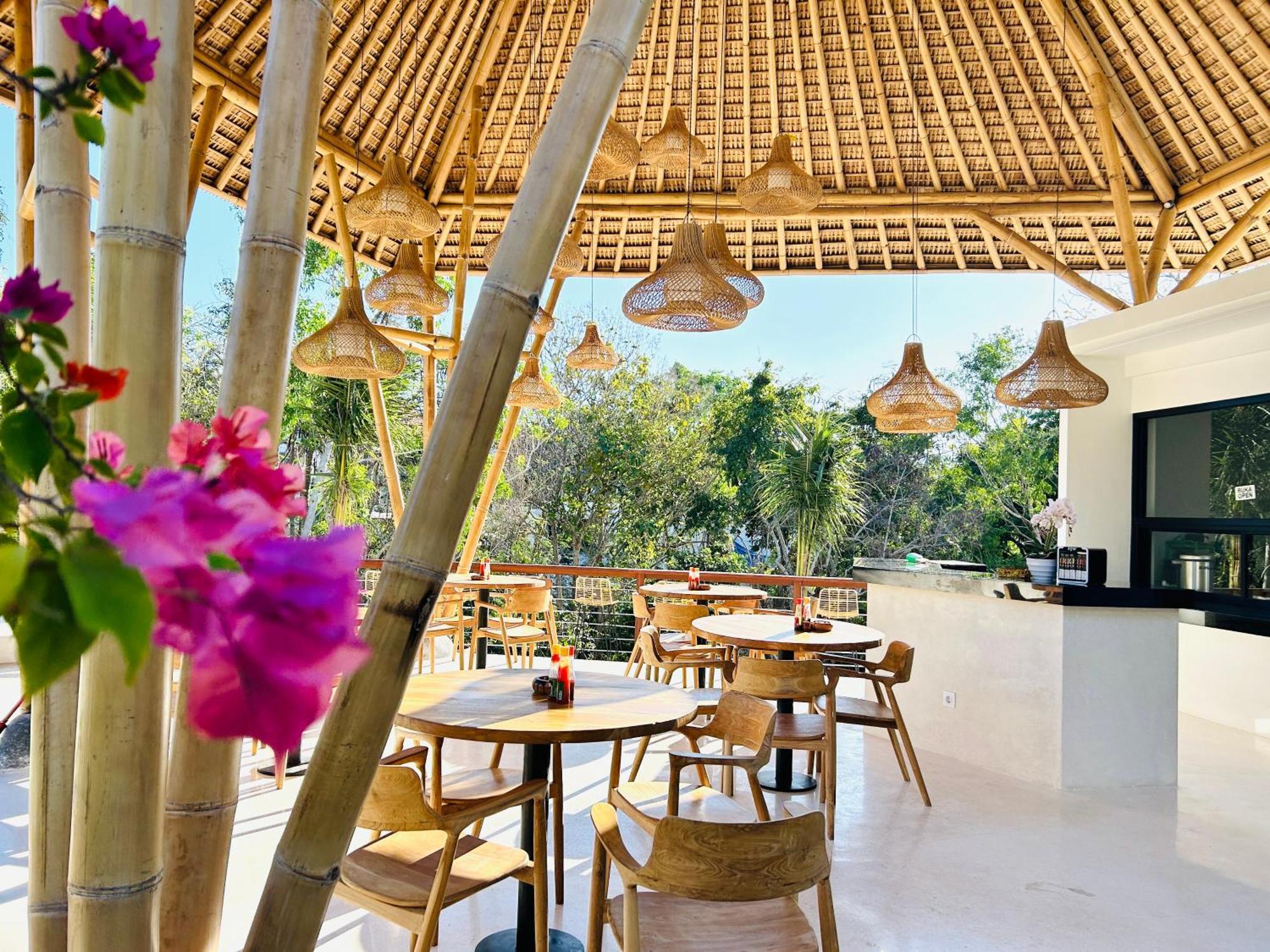 Отель Tregge Surf Camp Uluwatu Экстерьер фото