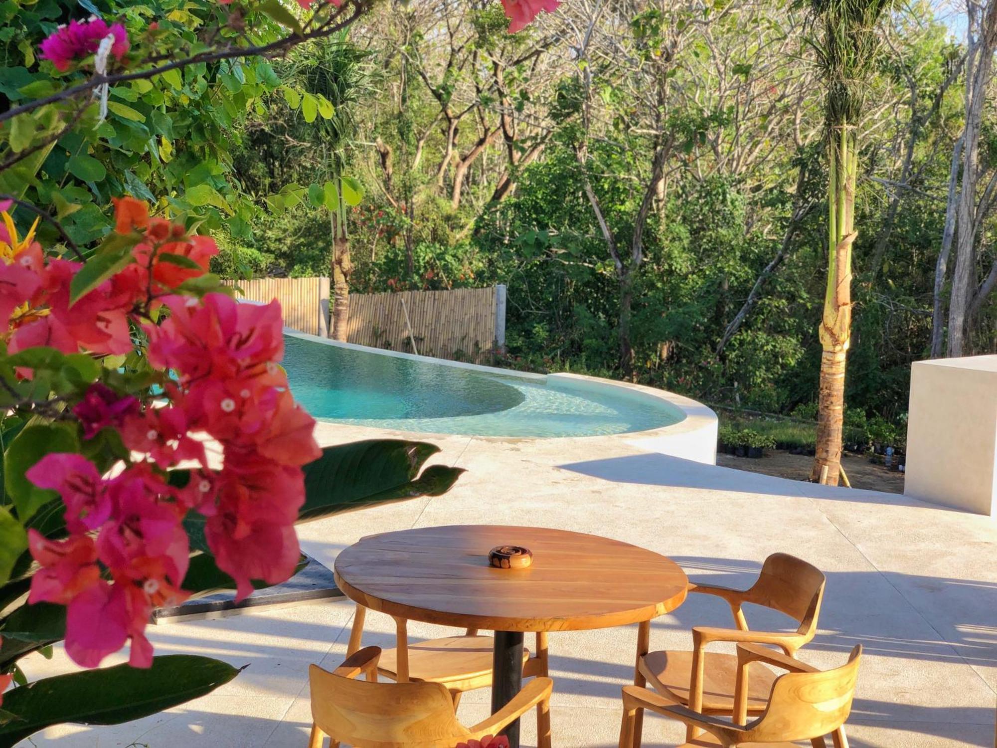 Отель Tregge Surf Camp Uluwatu Экстерьер фото